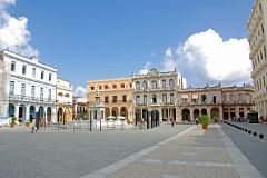 35 Cuba - Old Havana Vieja - Plaza Veija
